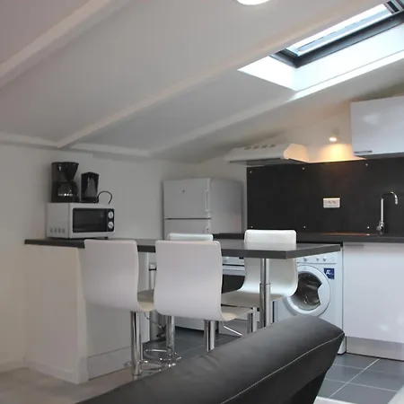 Comfortable In Downtown Apartment