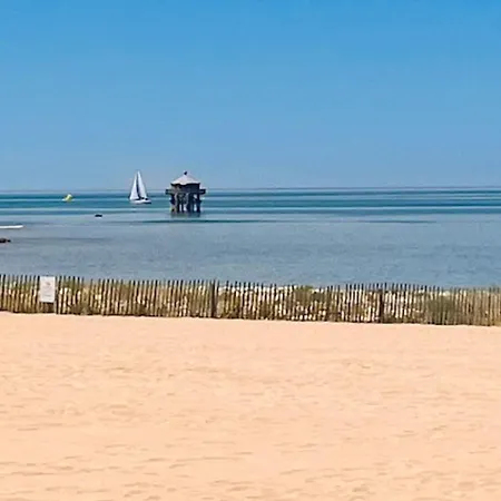 Comfortable In Downtown La Rochelle (Charente-Maritime)