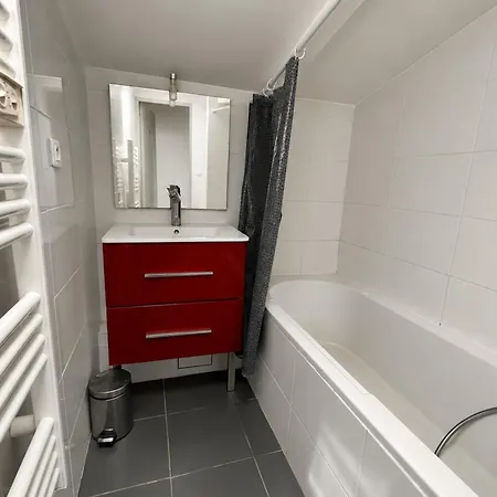 Comfortable In Downtown La Rochelle (Charente-Maritime)